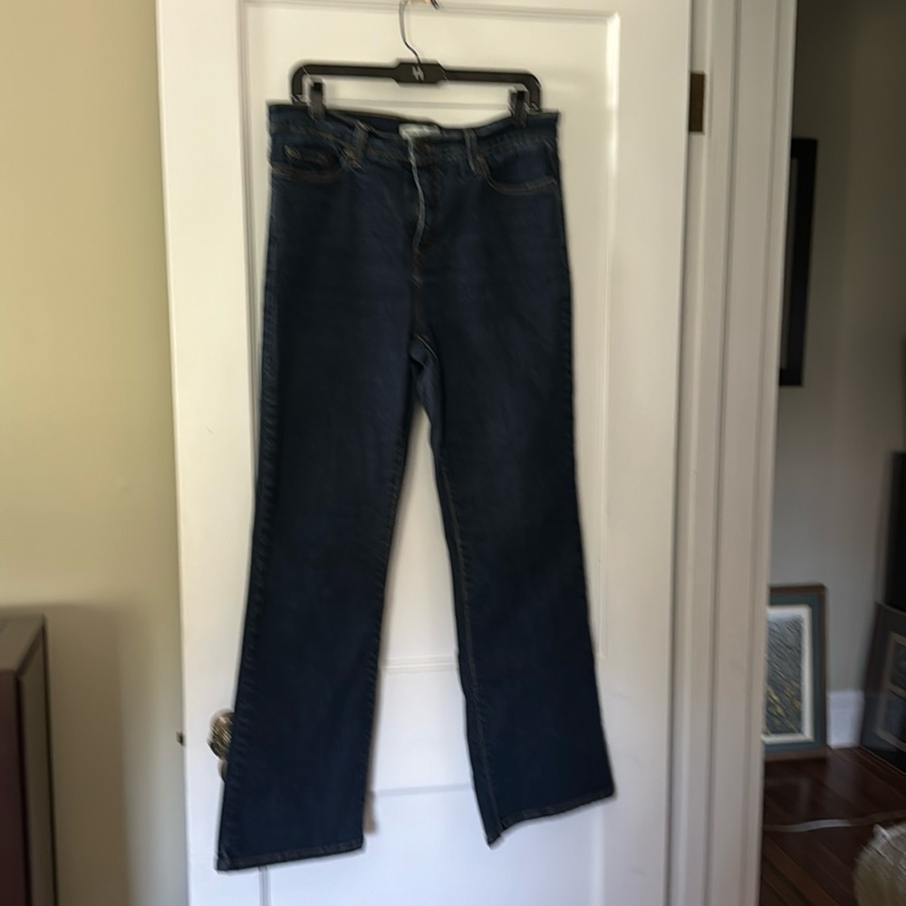 Levi’s 512 Pefectly Slimming Boot Cut 512 Jeans